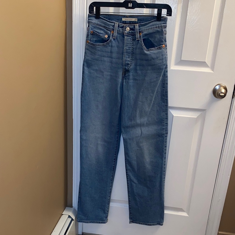 Levi's Women's High Rise Ribcage Straight Jeans